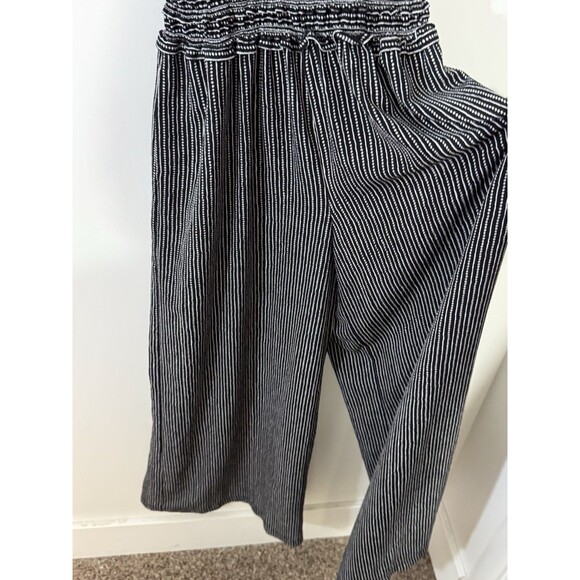 francesca's Black White Striped Sleeveless Wide-Leg Jumpsuit Ruffle Trim S - Picture 2 of 7